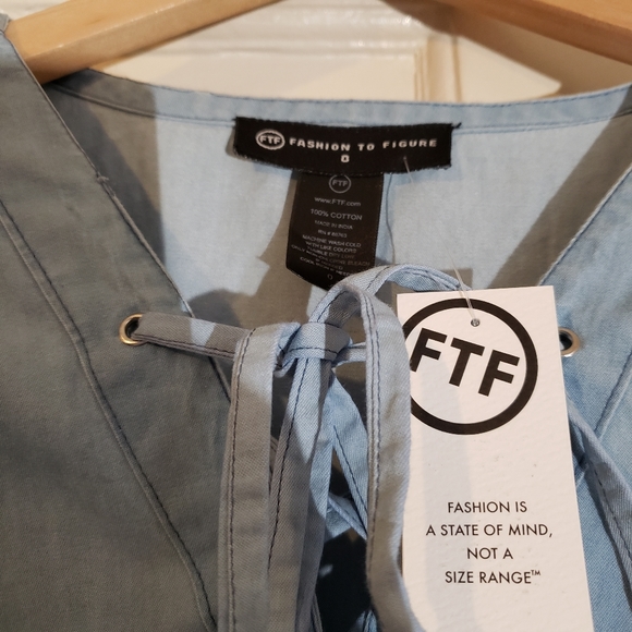 Fashion to Figure: S/S DNM Laceup Shift Dre - Picture 4 of 7